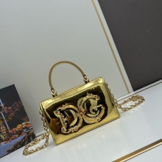 D&G Handle Bags